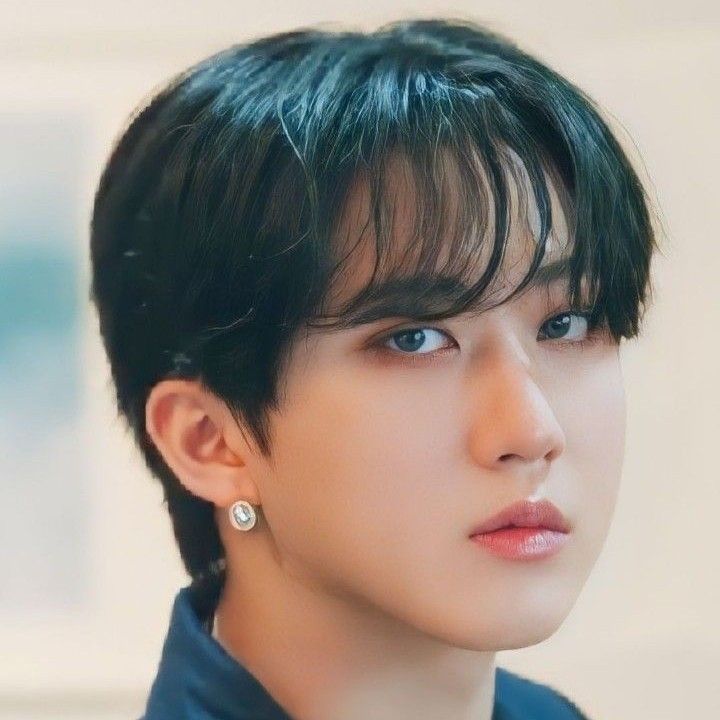 Behind-the-scenes cut of Changbin (Stray Kids)