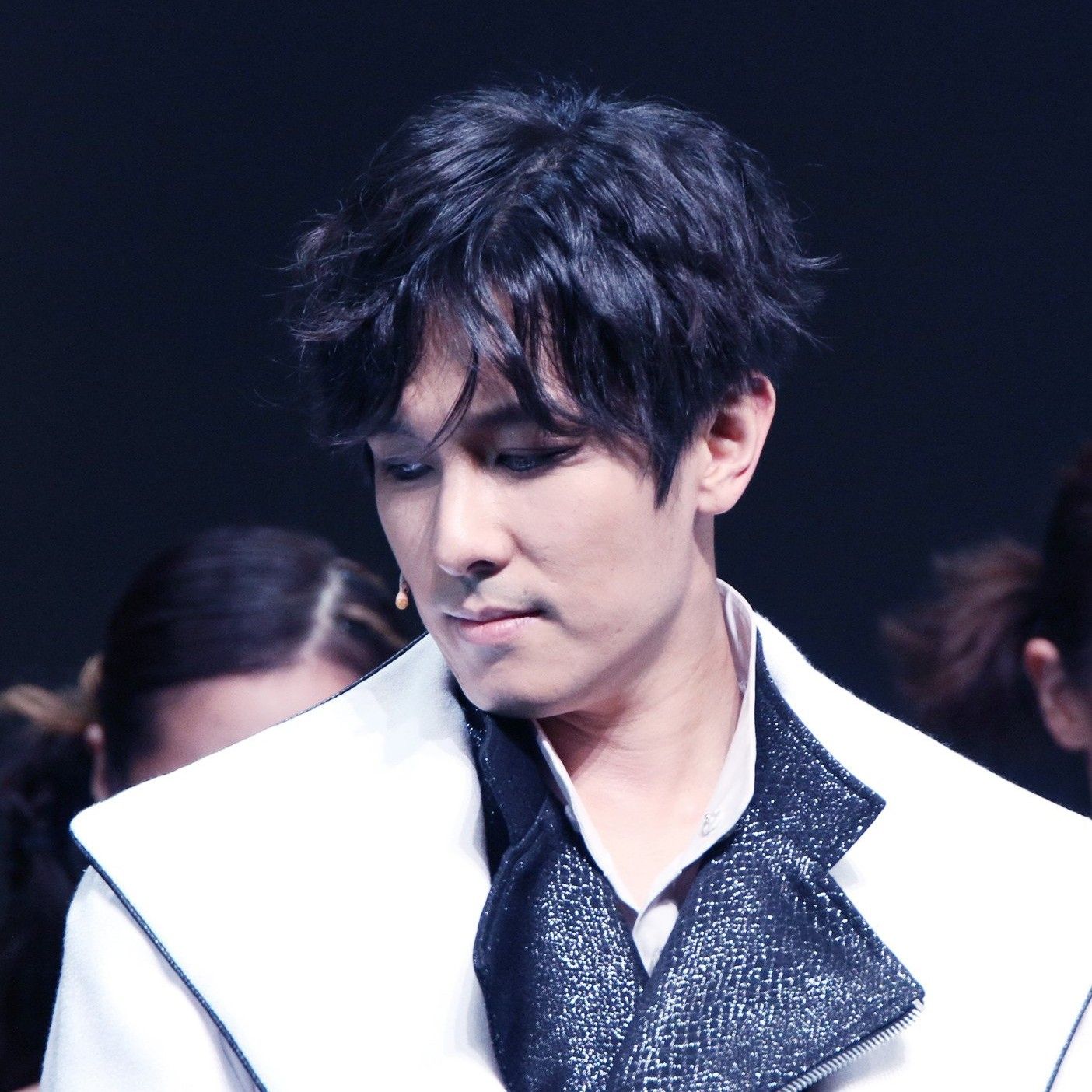 Behind-the-scenes cut of Kim Dongwan (SHINHWA)