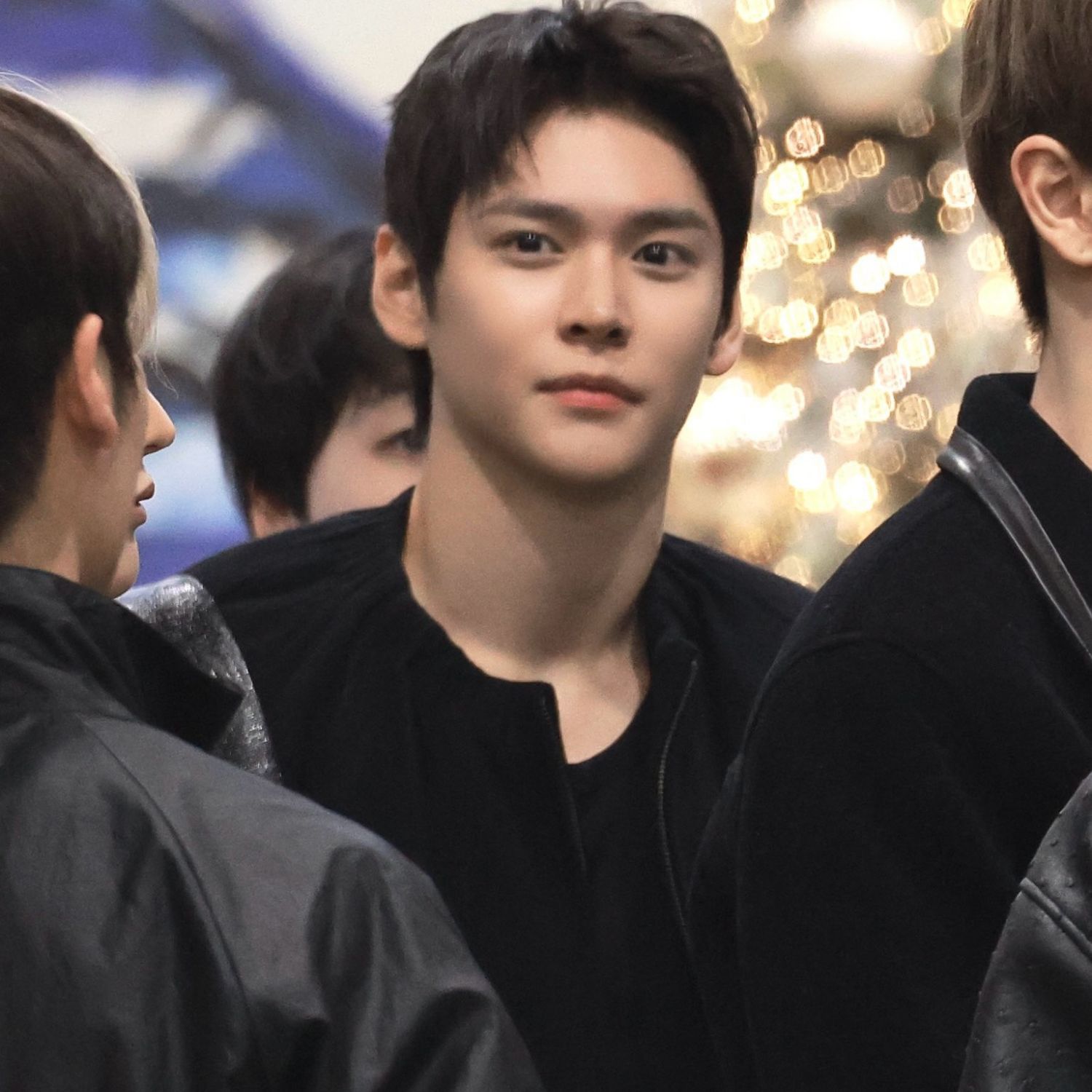 Foto terbaru Eunseok (RIIZE)