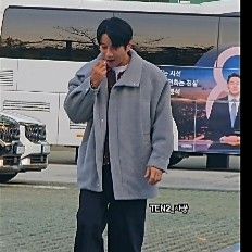 A moment captured by Hwang Chiyeol's fan