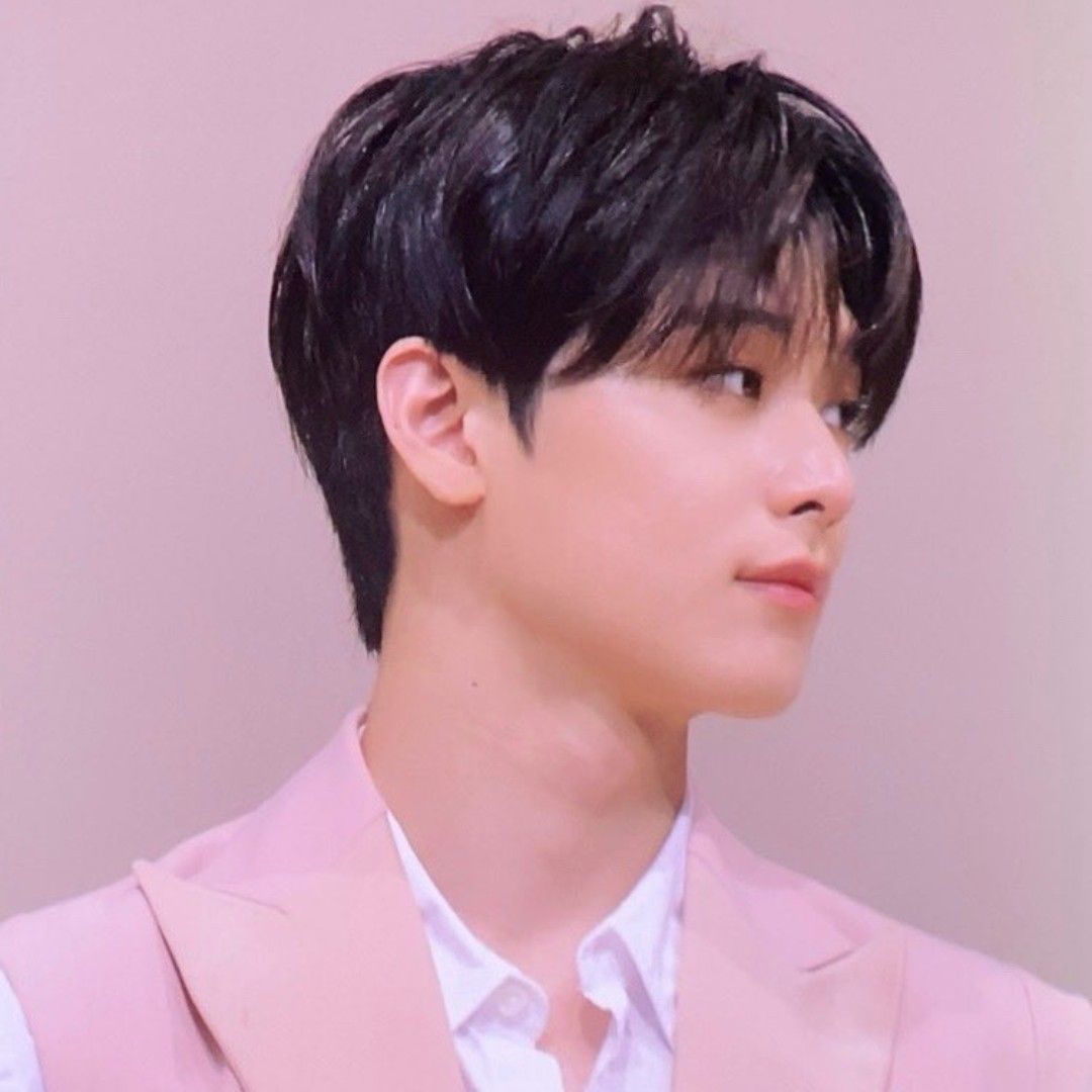 柱延 (THE BOYZ)的最新照片