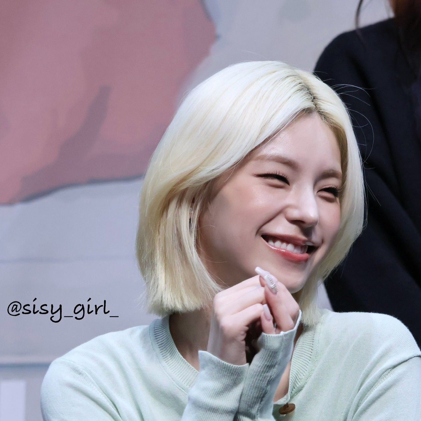 Behind-the-scenes cut of Yeji (ITZY)