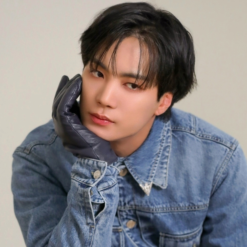 Recent activity shot of Kim Jonghyeon