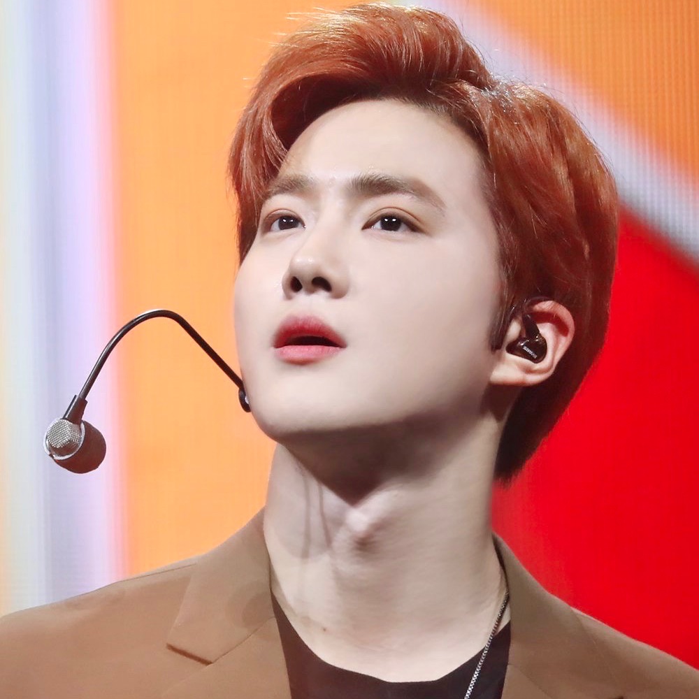 A moment captured by Suho (EXO)'s fan