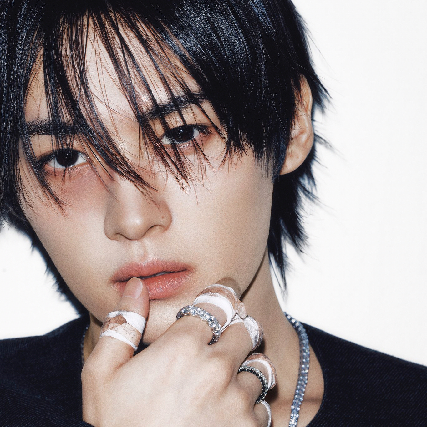 Recent activity shot of Lee Know (Stray Kids)