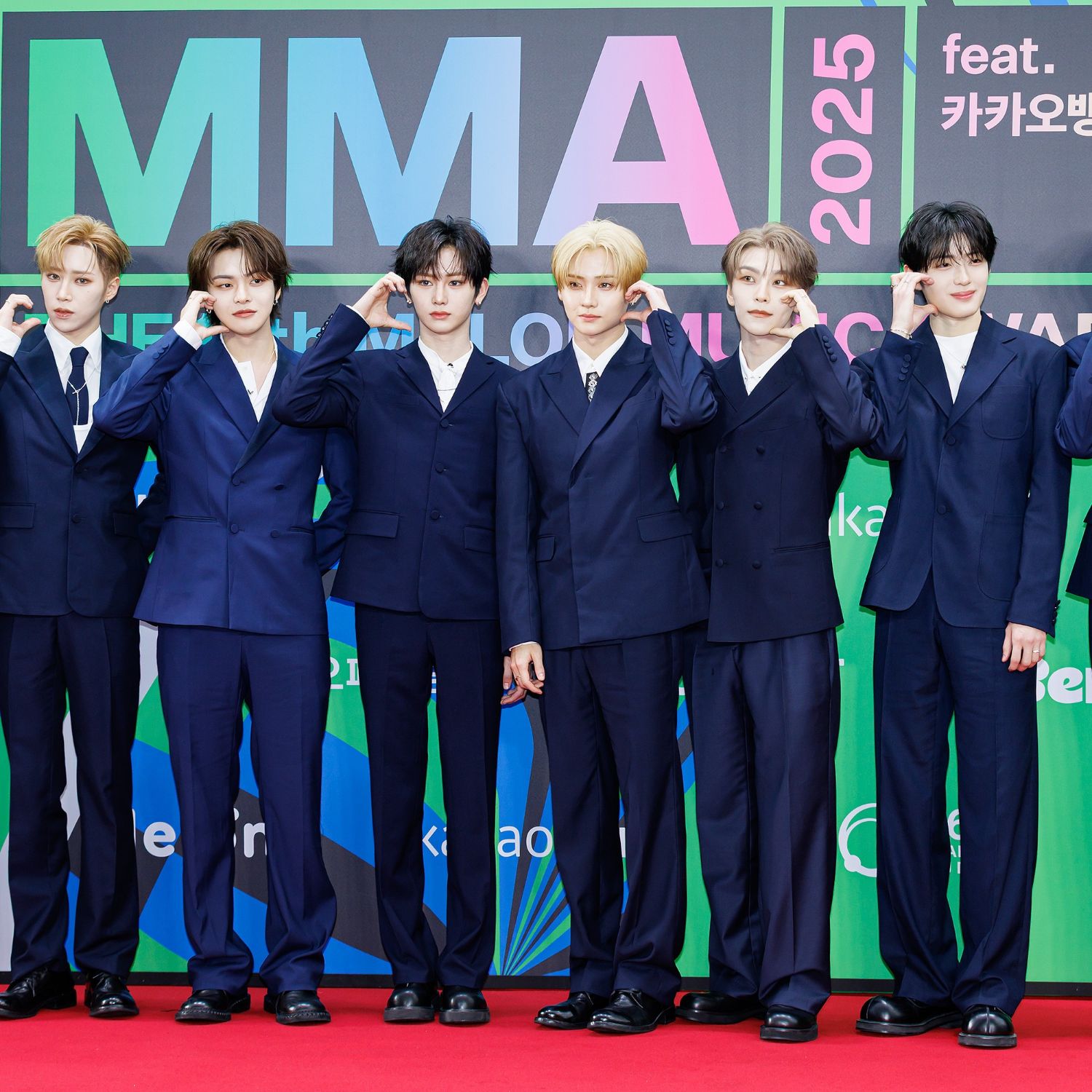 TWICE의 최신 사진