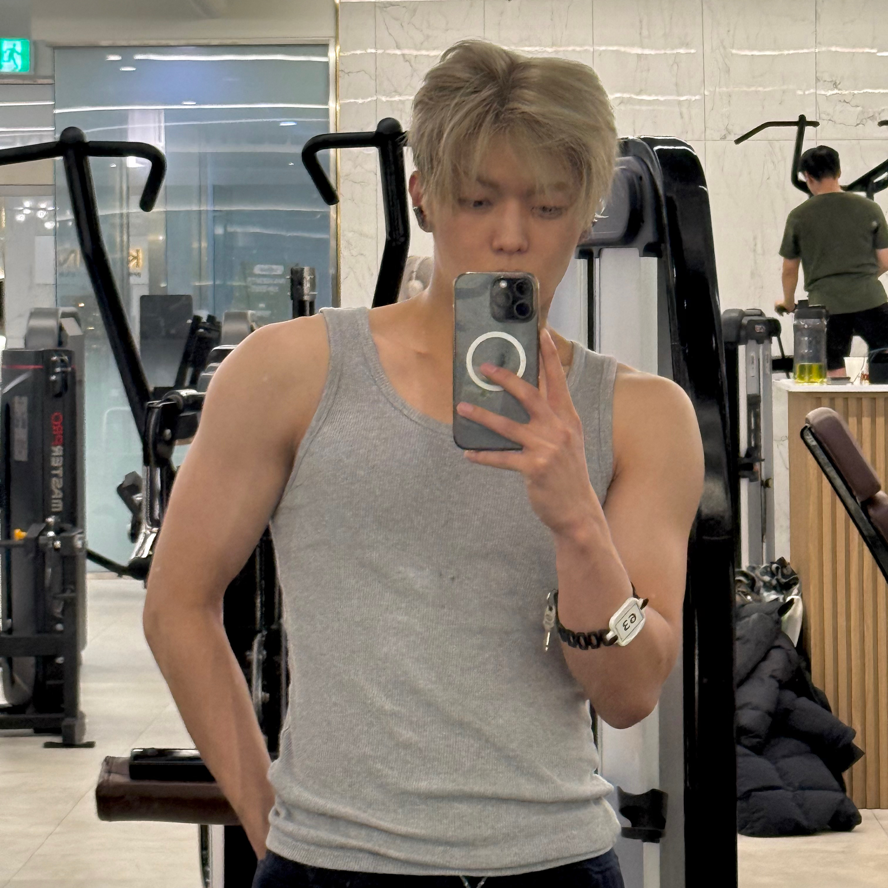 A moment captured by LEEJEONG (WHIB)'s fan