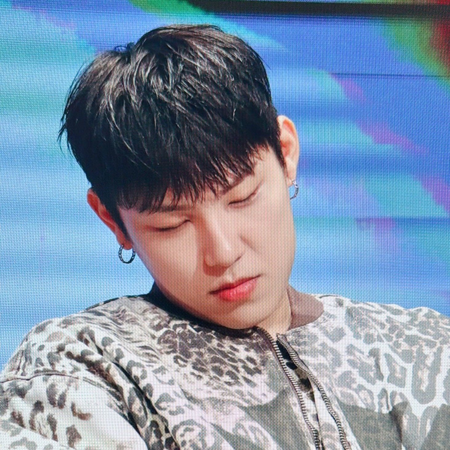 Recent activity shot of Park Woojin (AB6IX)