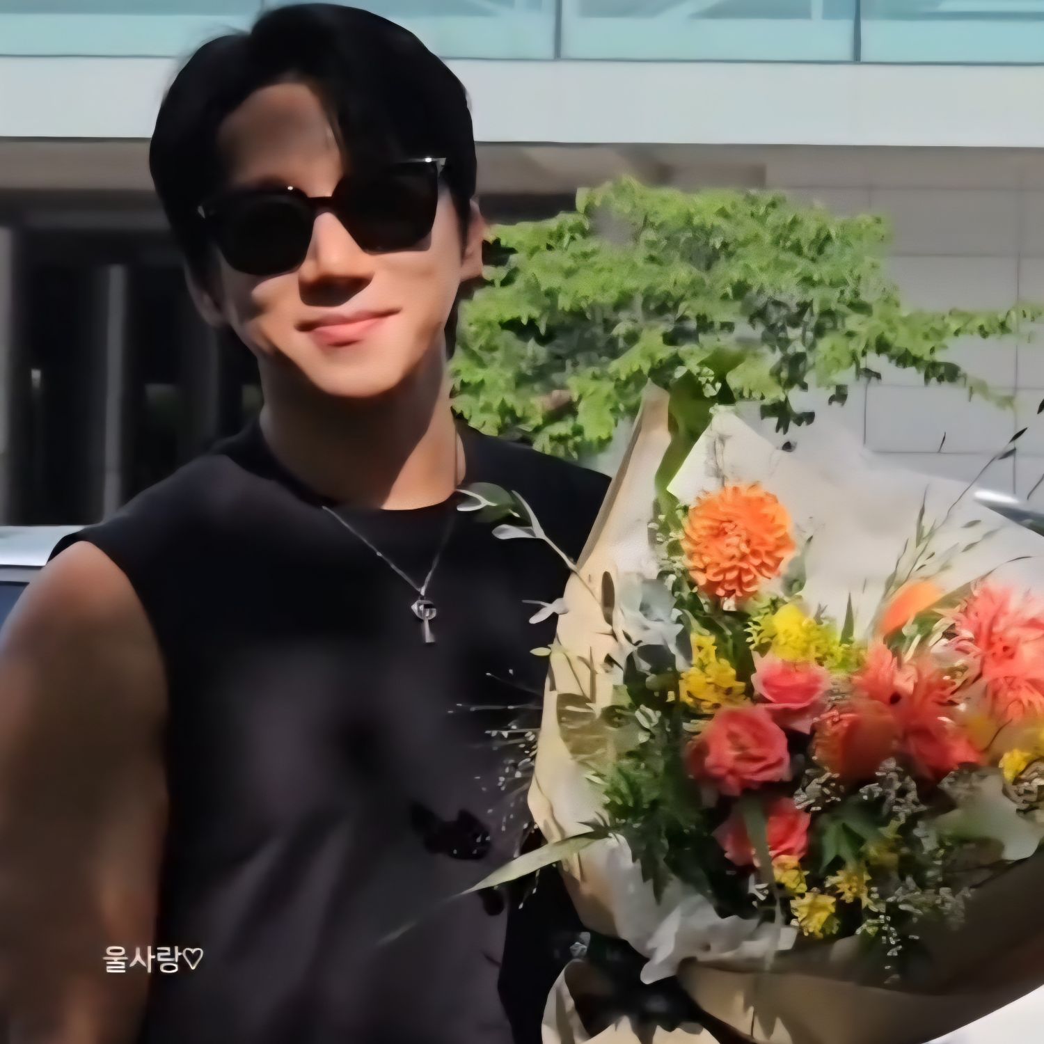 A moment captured by Hwang Chiyeol's fan