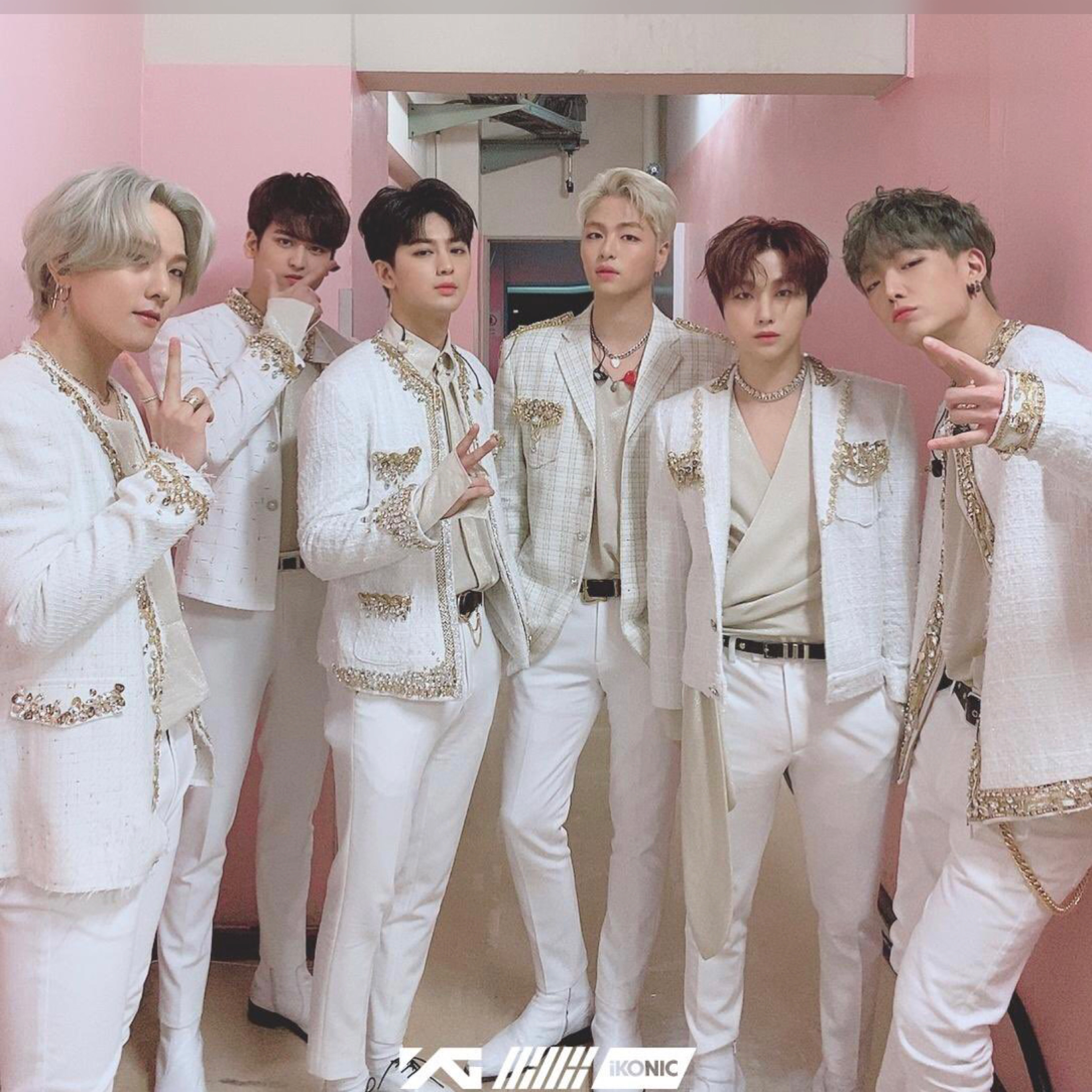 Behind-the-scenes cut of iKON