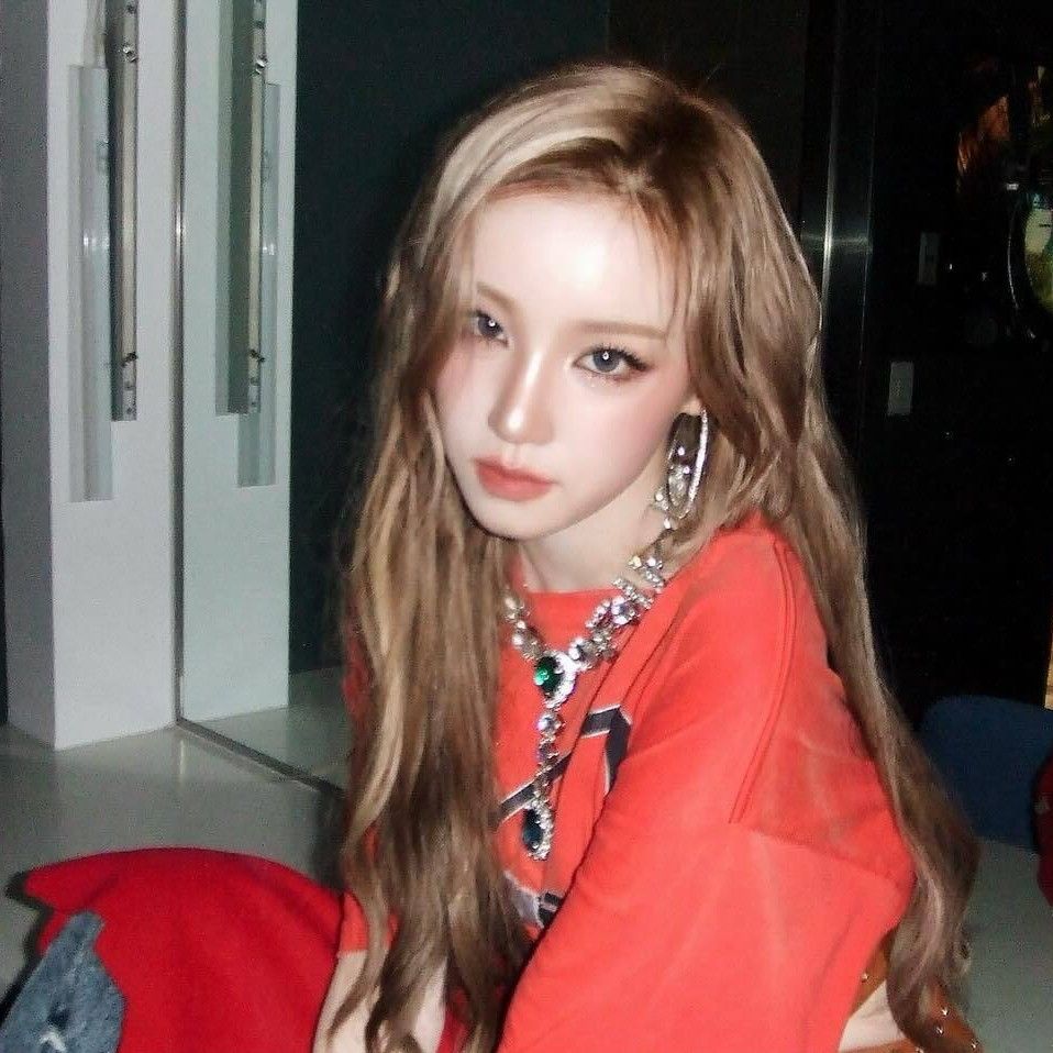 Foto terbaru Yuqi (i-dle)