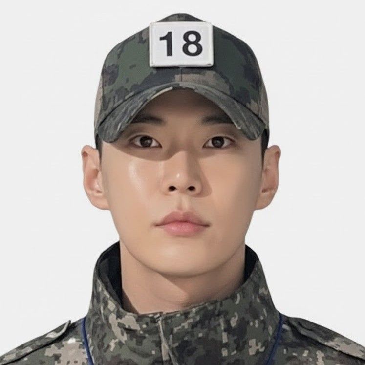 ドヨン (NCT 127)の最近の活動写真