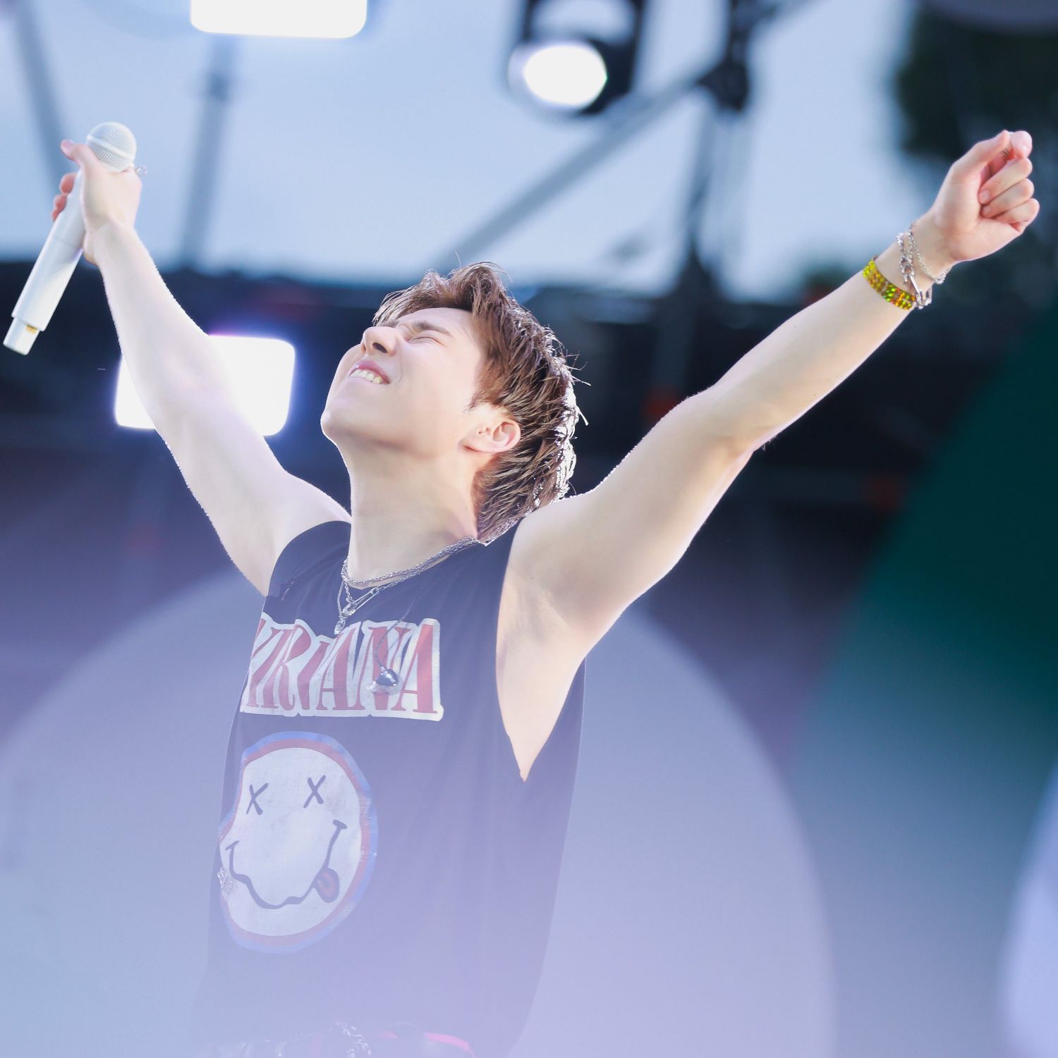 A moment captured by Sungkyu (INFINITE)'s fan