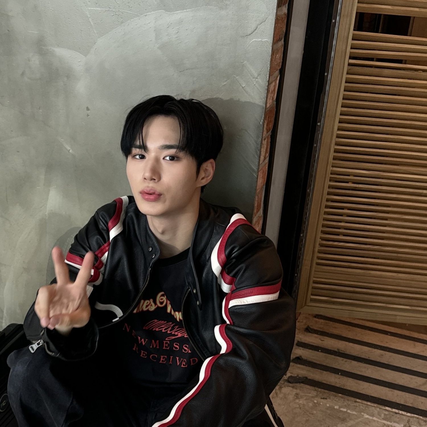 Behind-the-scenes cut of Kim Junseo (ALPHA DRIVE ONE)