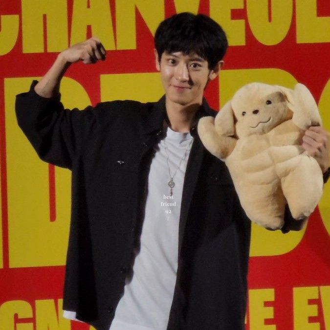 Behind-the-scenes cut of Chanyeol (EXO)