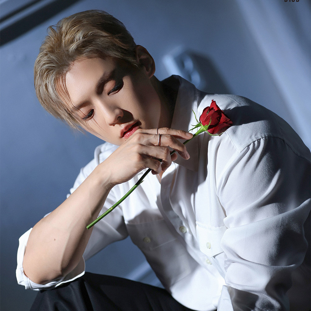 Recent activity shot of Lee Minhyuk (BTOB)