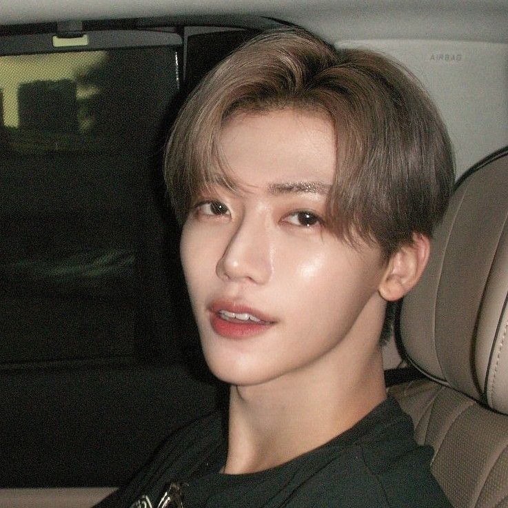 Behind-the-scenes cut of NCT