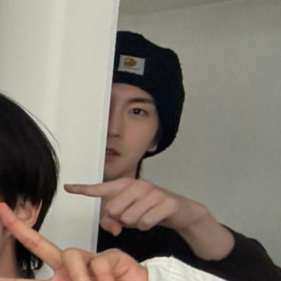 Recent activity shot of Shinwon (PENTAGON)