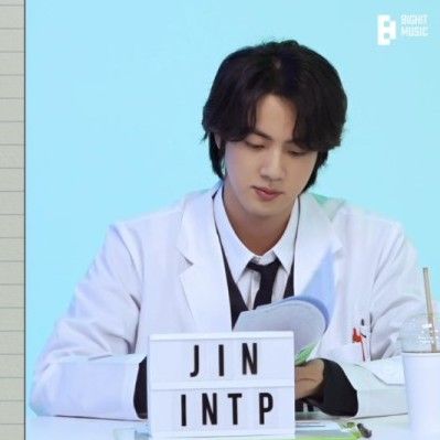 진 (방탄소년단) 최근 활동샷