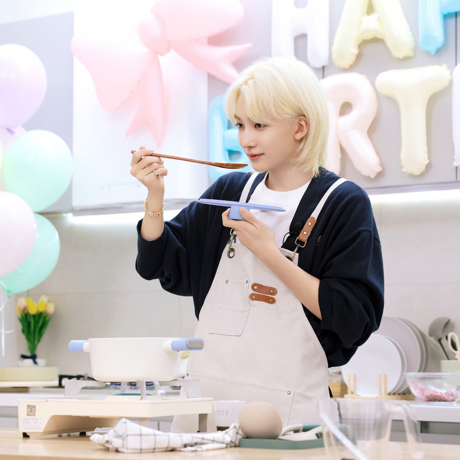 Latest photo of Jeonghan (SEVENTEEN)