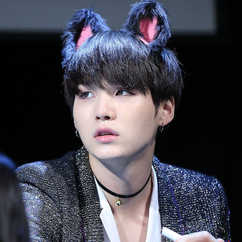 SUGA (防弹少年团)的最新照片