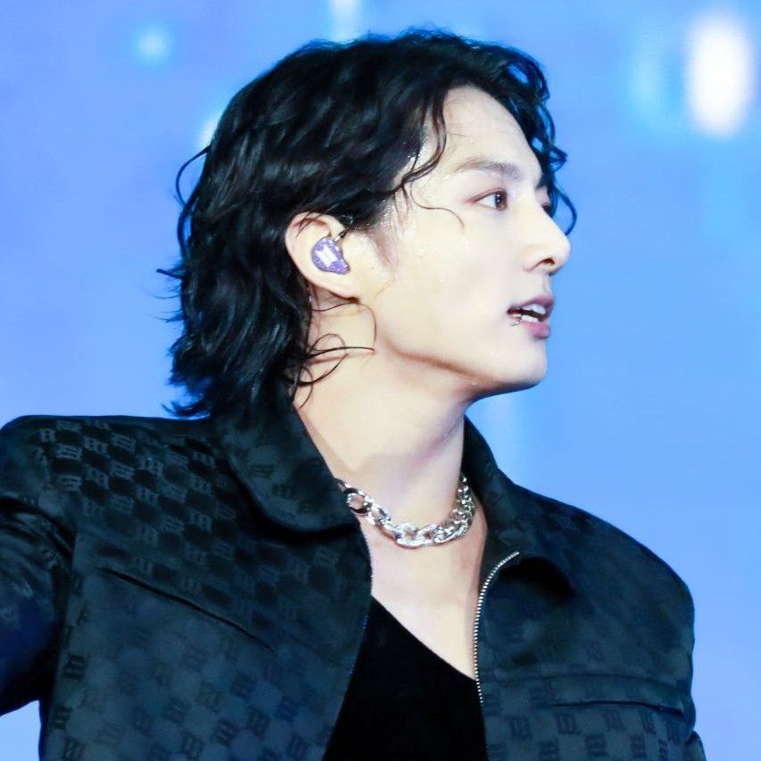 Momen yang diabadikan oleh penggemar Jungkook (BTS)