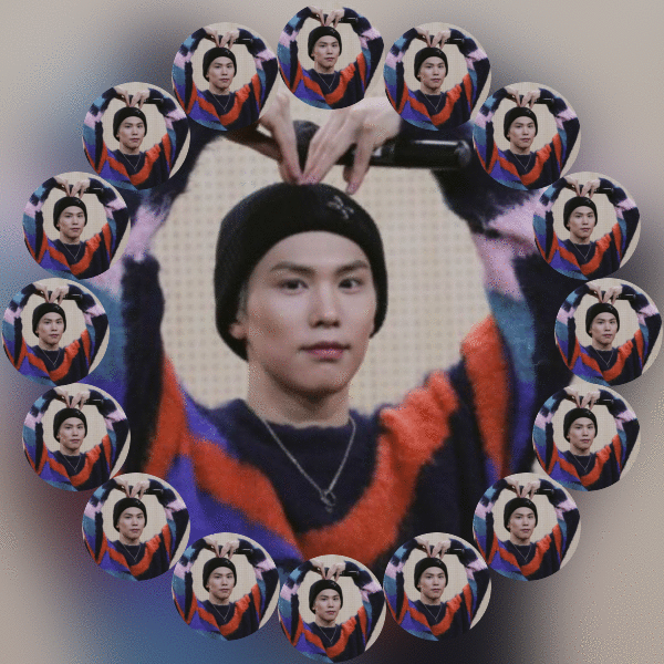 A moment captured by Rocky's fan