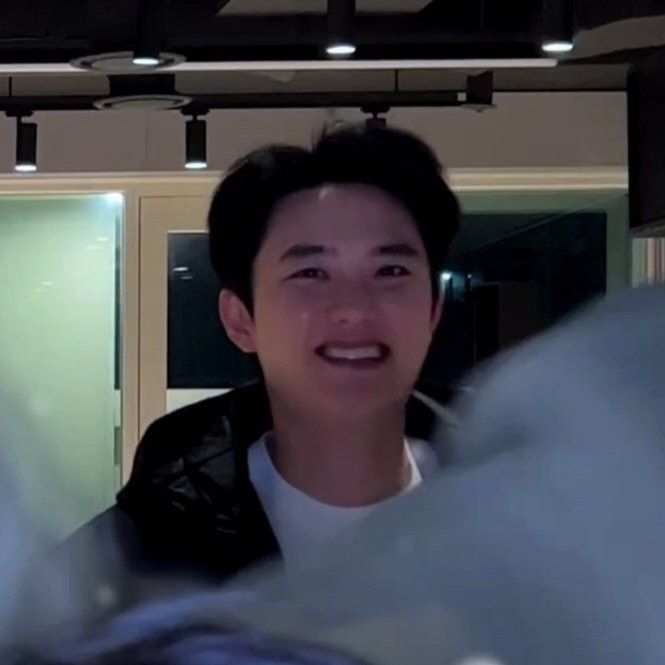 디오 (EXO)의 최신 사진