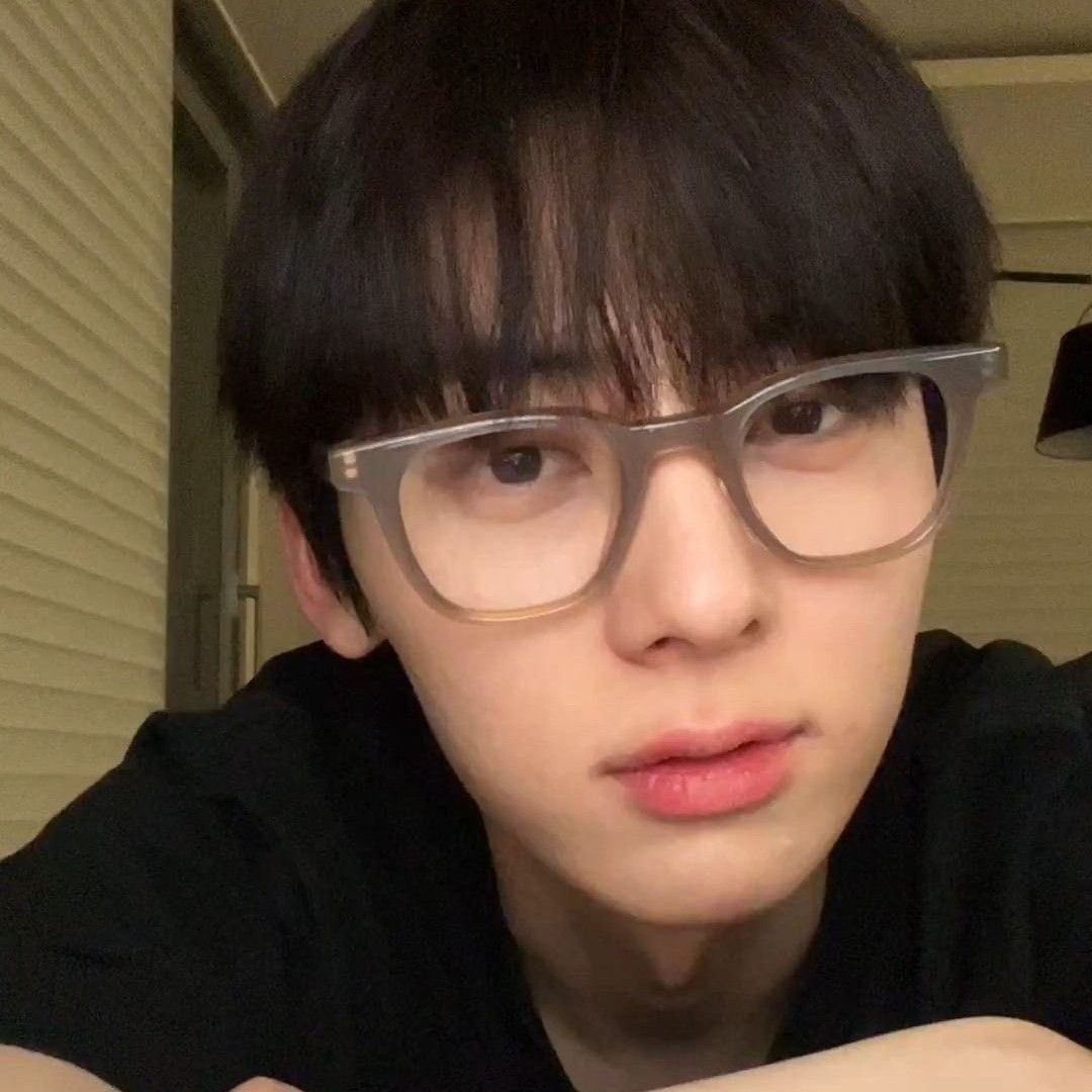 Latest photo of Hwang Minhyun
