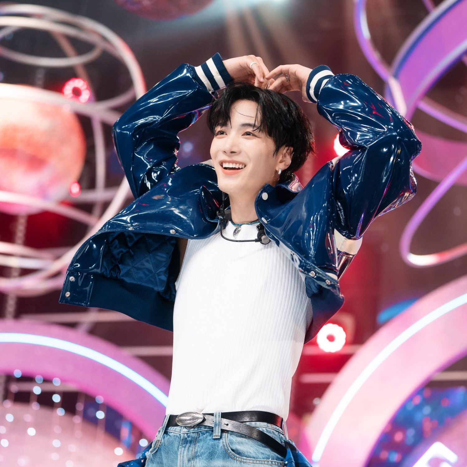 A moment captured by Kim Jonghyeon's fan