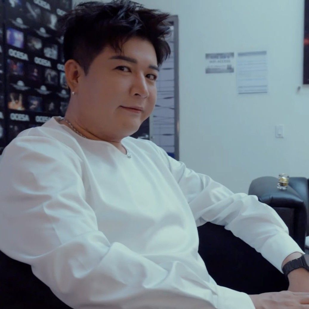 Behind-the-scenes cut of Shindong (Super Junior)