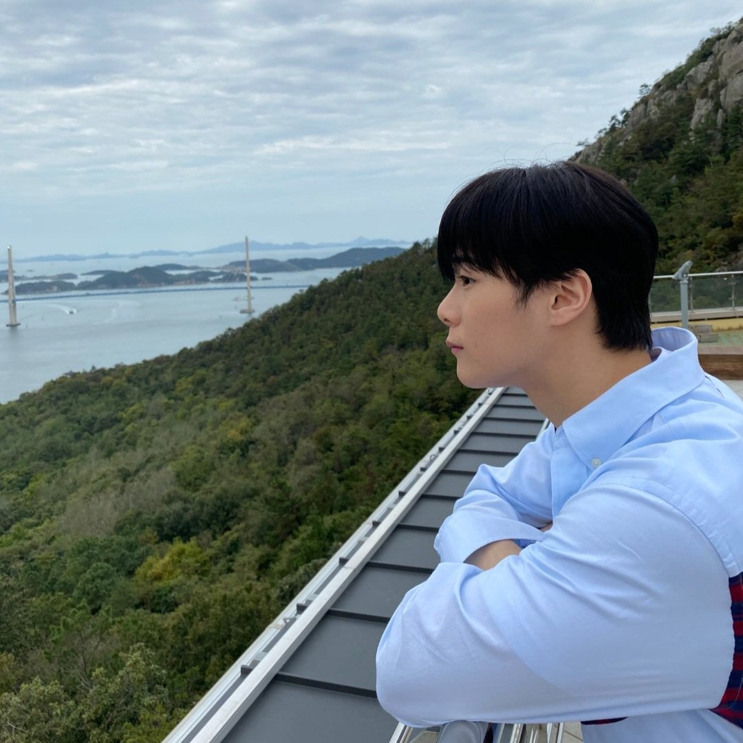 Latest photo of Moonbin (ASTRO)