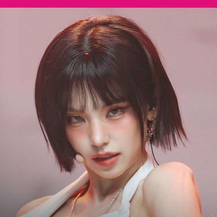 Latest photo of Yeji (ITZY)