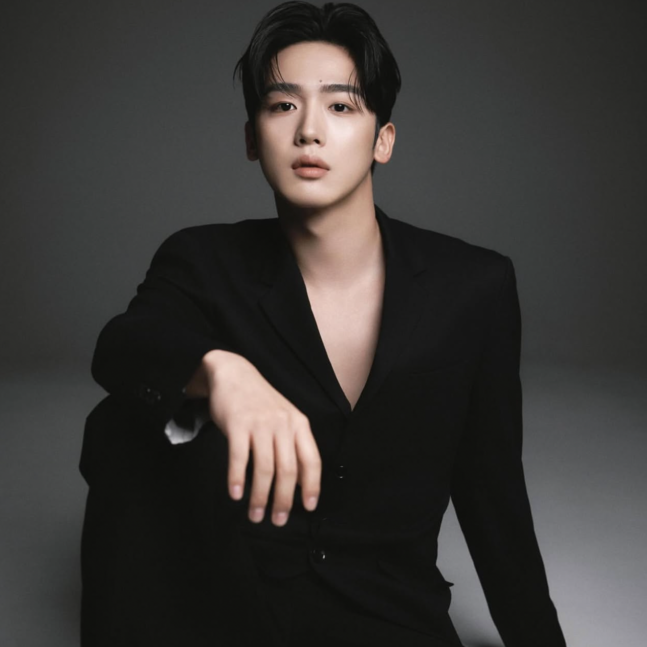 Behind-the-scenes cut of Kim Yohan (WEi)