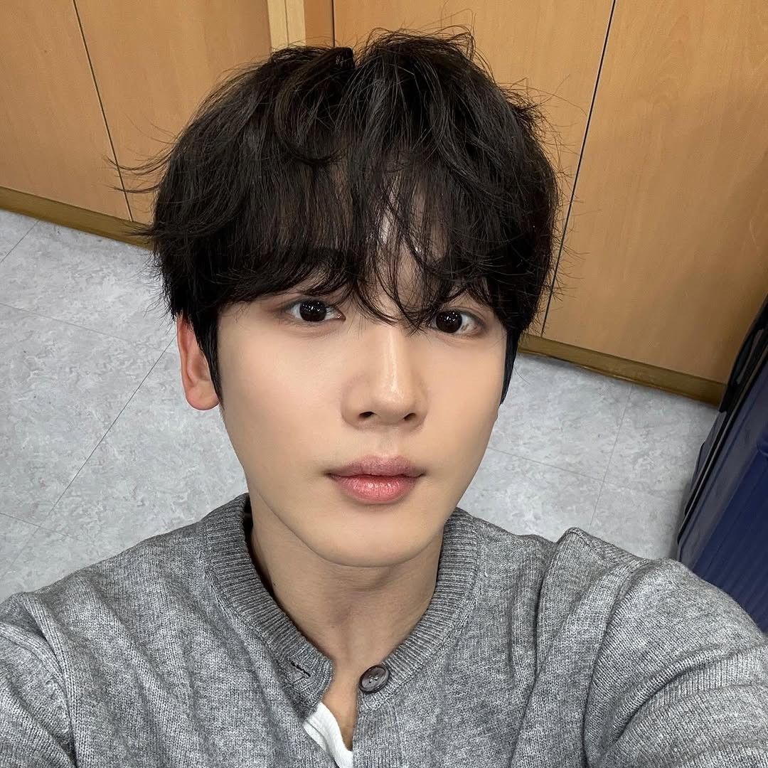 Latest photo of Kim Yohan (WEi)