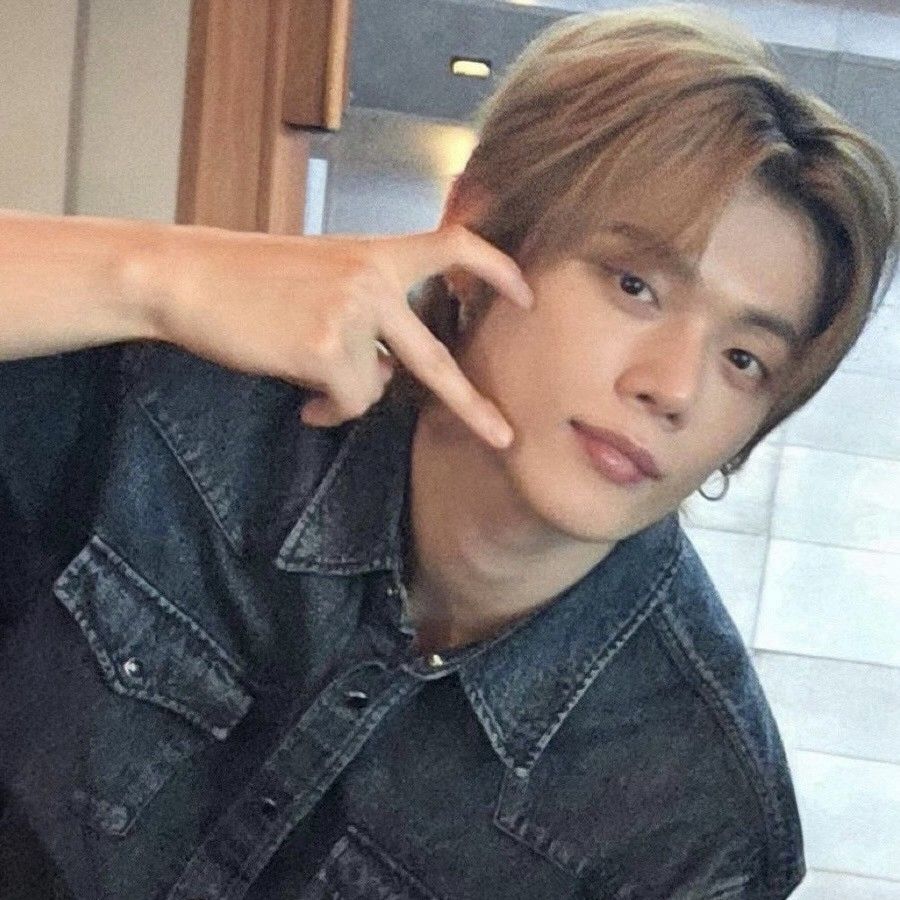 A moment captured by Yeonjun (TOMORROW X TOGETHER)'s fan