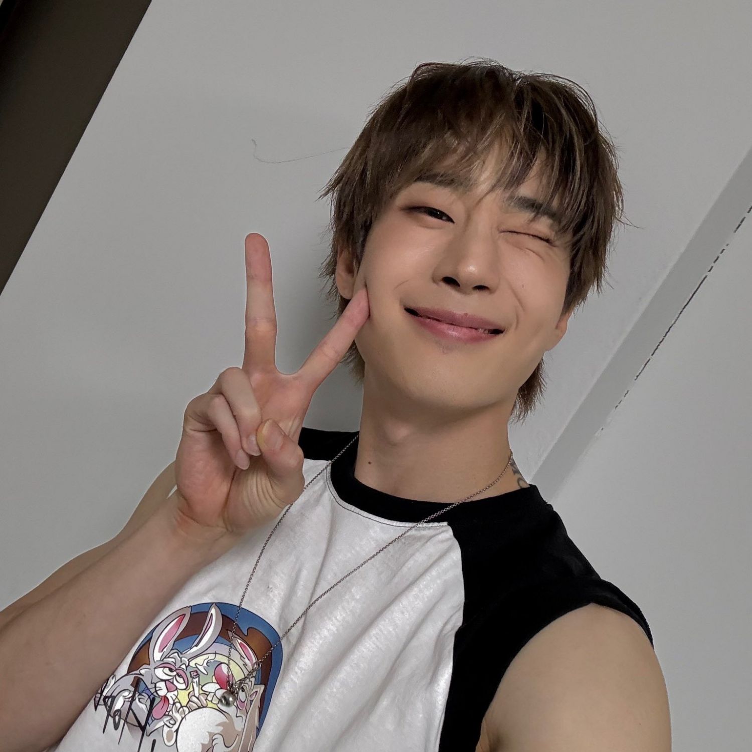 Behind-the-scenes cut of Han Seungwoo
