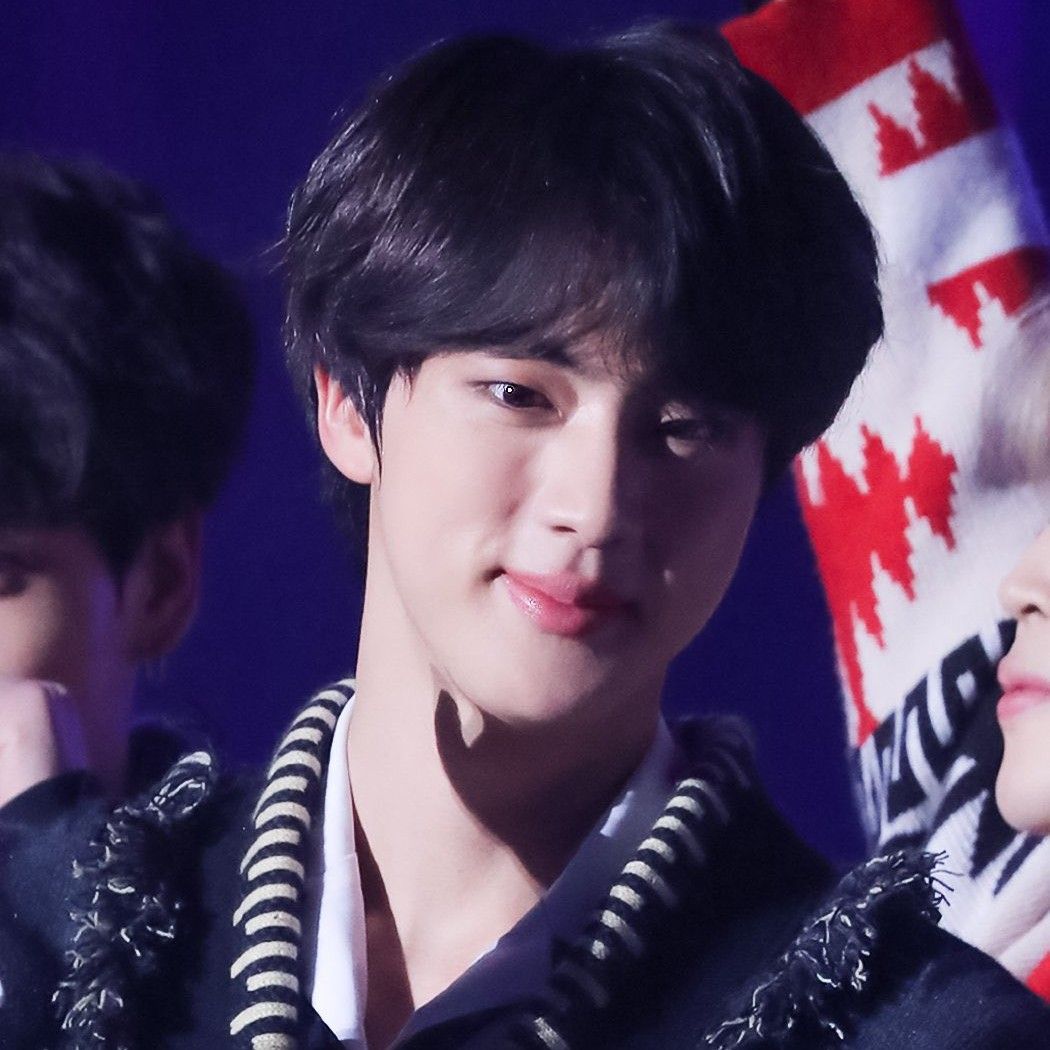 진 (방탄소년단) 최근 활동샷