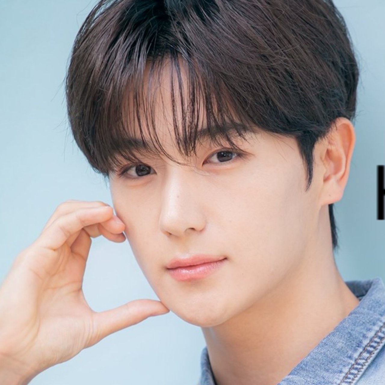 A moment captured by Hyunjae (THE BOYZ)'s fan