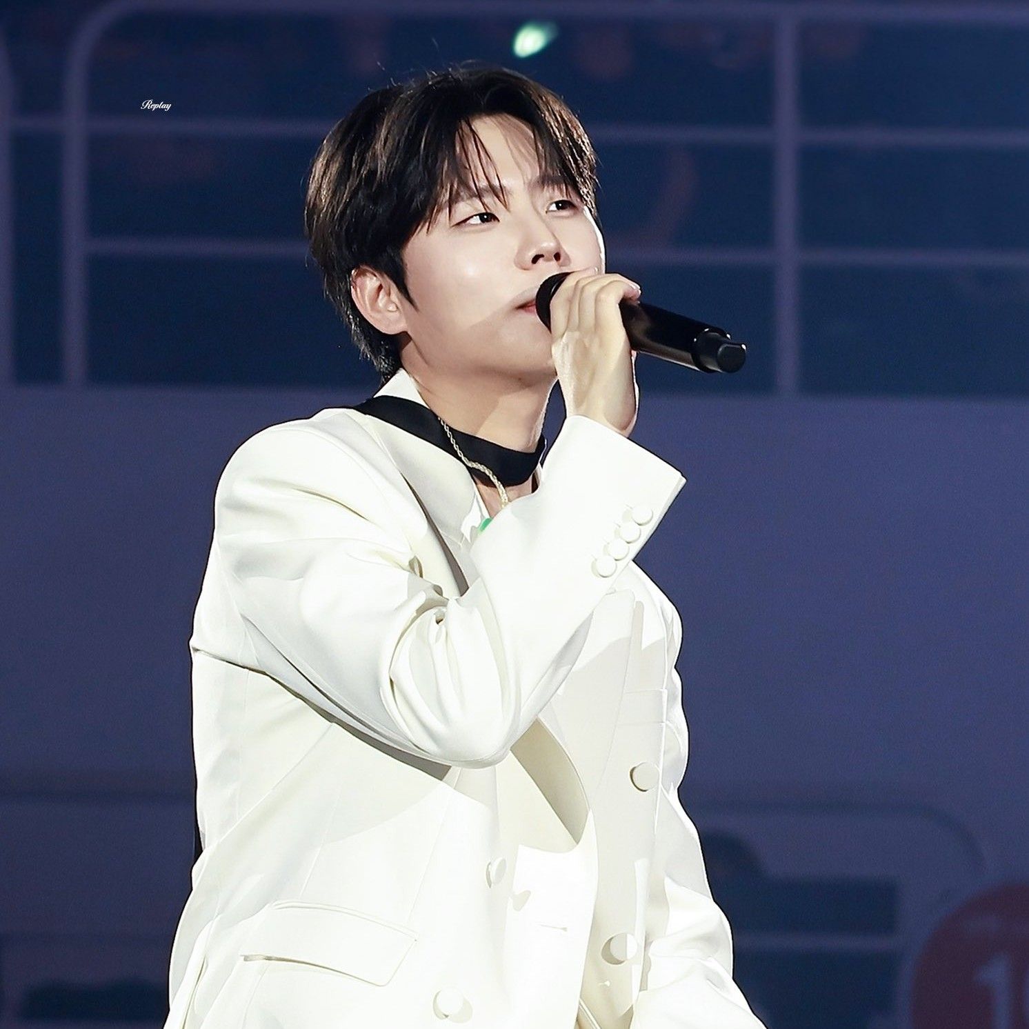 A moment captured by Jung Seunghwan's fan