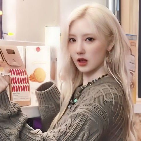 Rami (BABYMONSTER)的最新活動照片