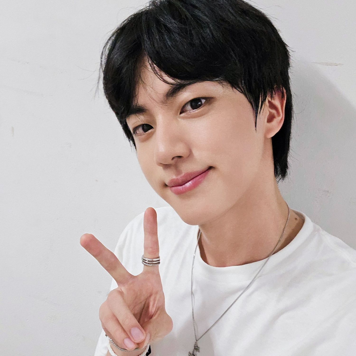 Foto terbaru Jin (BTS)