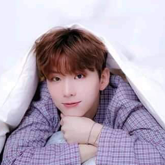 A moment captured by Kihyun (MONSTA X)'s fan