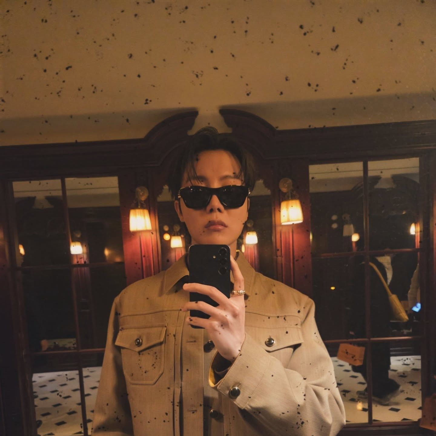 제이홉 (방탄소년단)의 최신 사진