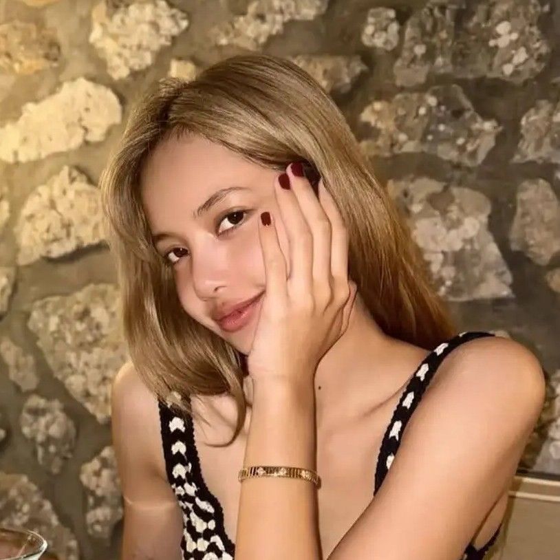 리사 (BLACKPINK)의 최신 사진