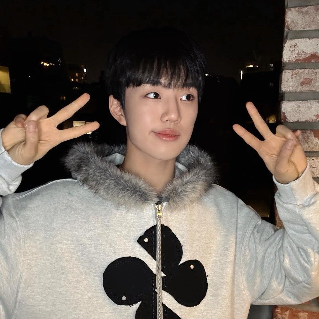 Latest photo of Lee Jeonghyeon (EVNNE)