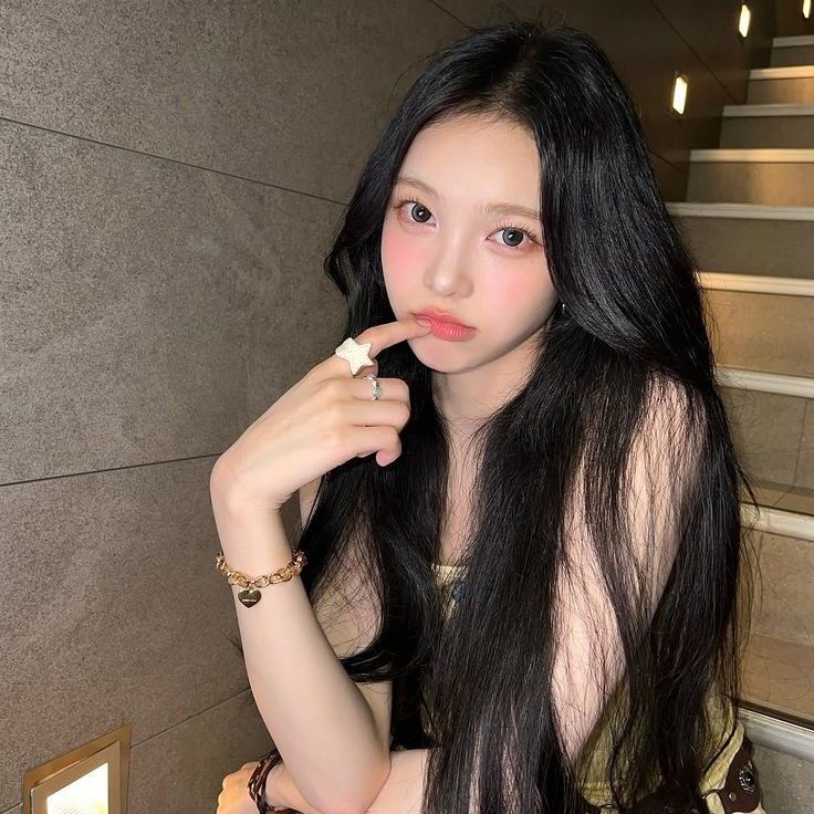 Behind-the-scenes cut of Ian (Hearts2Hearts)