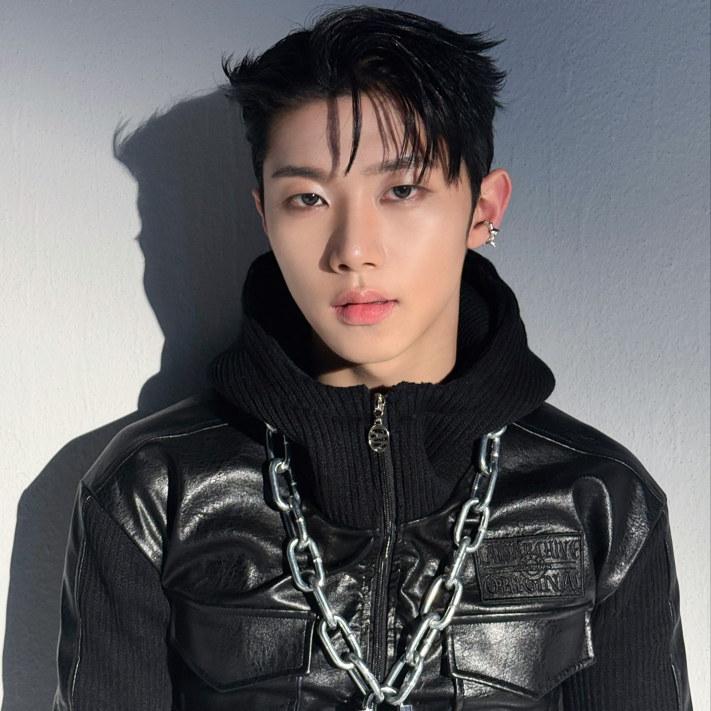 Recent activity shot of Hyunwoo (Xikers)