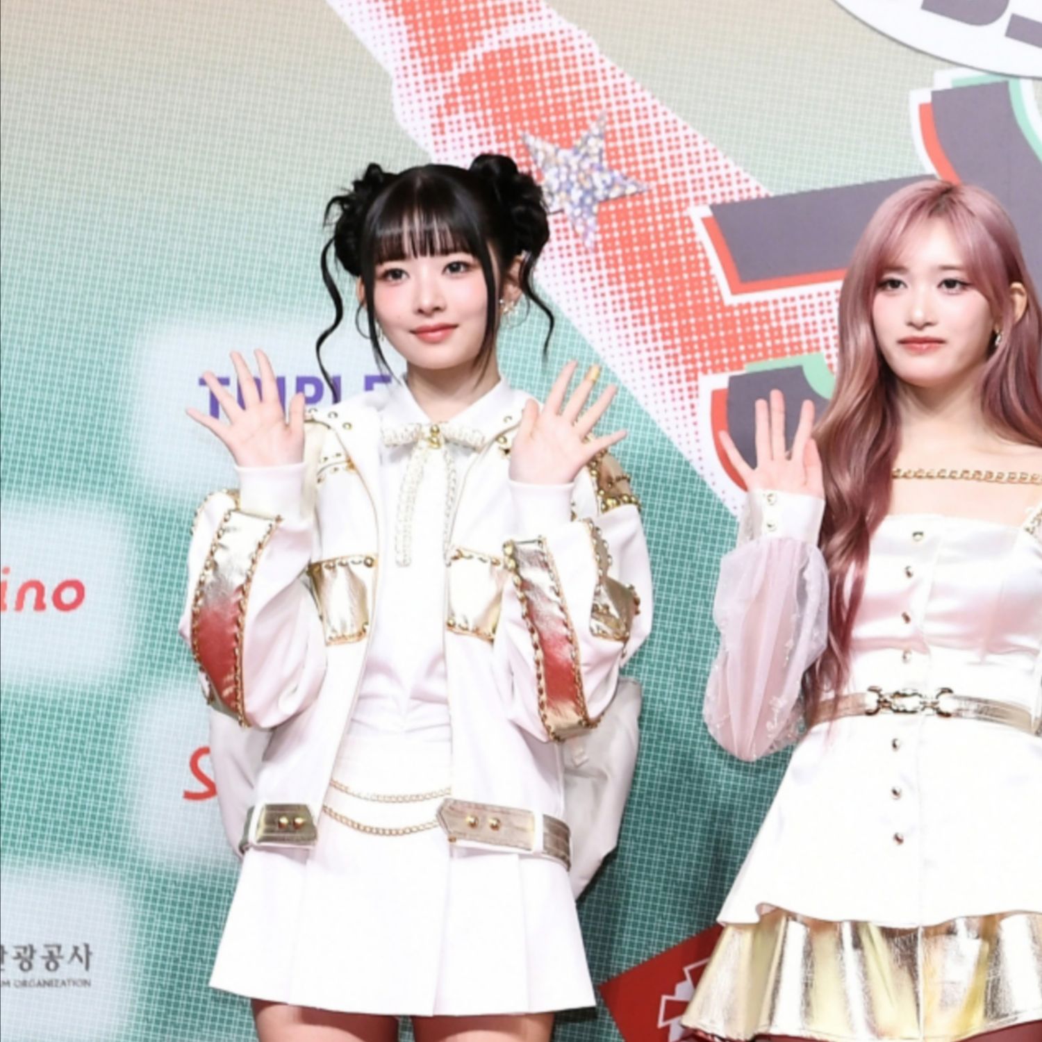 A moment captured by IVE's fan