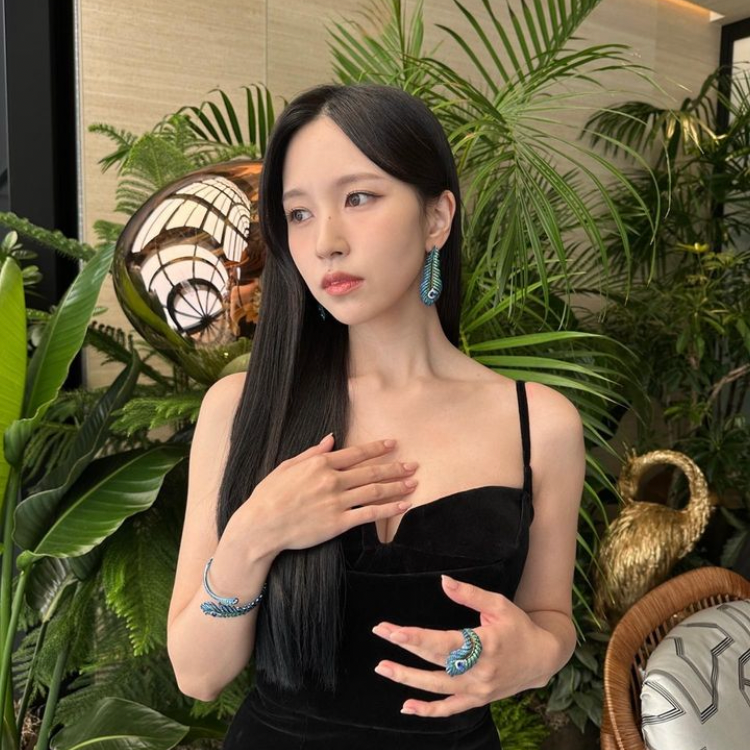 Mina (TWICE)的最新活動照片